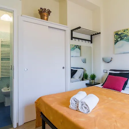 Old Bridge Cozy Penthouse *