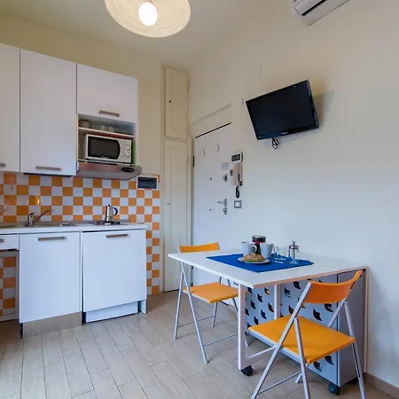 Old Bridge Cozy Penthouse Apartment *